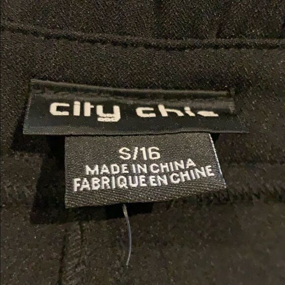 City Chic Ruffle-waist Cropped Pants In Black - Picture 6 of 7